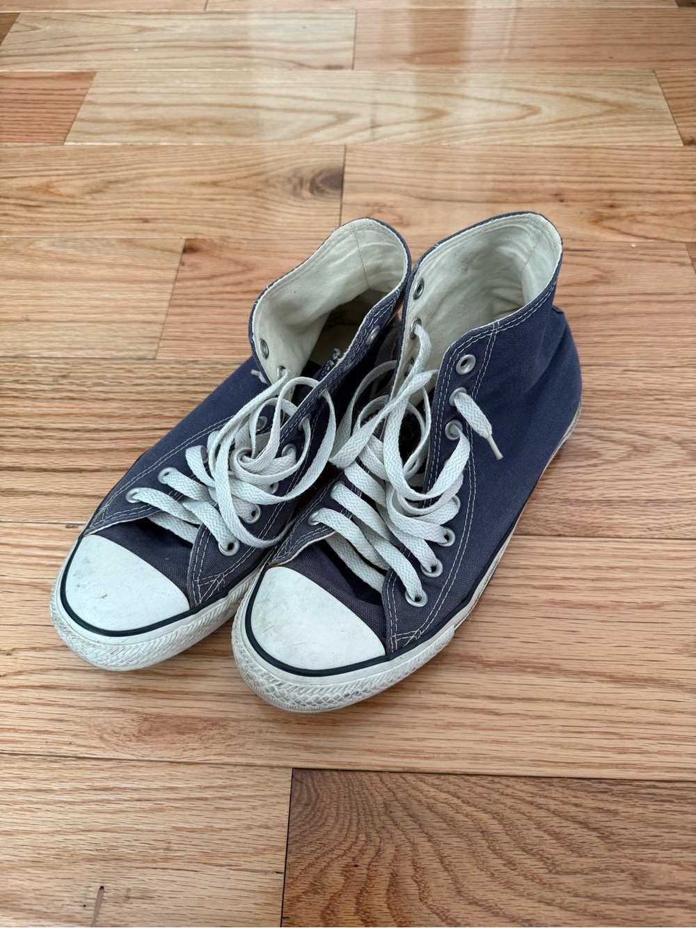 Converse Women Chuck Taylor All Star Sneakers